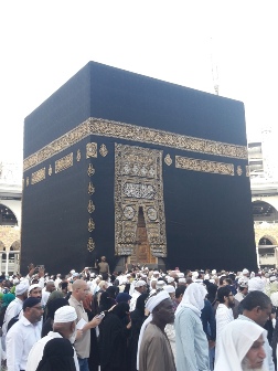 Ka'bah with Baab and the corner of Hajr e Aswad